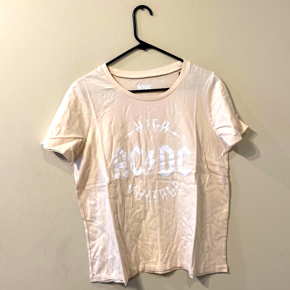 Plus Size Beige AC DC High Voltage Short Sleeve Crew Neck Band Shirt XXL NWT